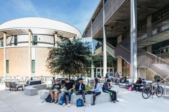 カリフォルニア大学アーバイン校・エクステンション (UCI DCE) - 画像 (2)